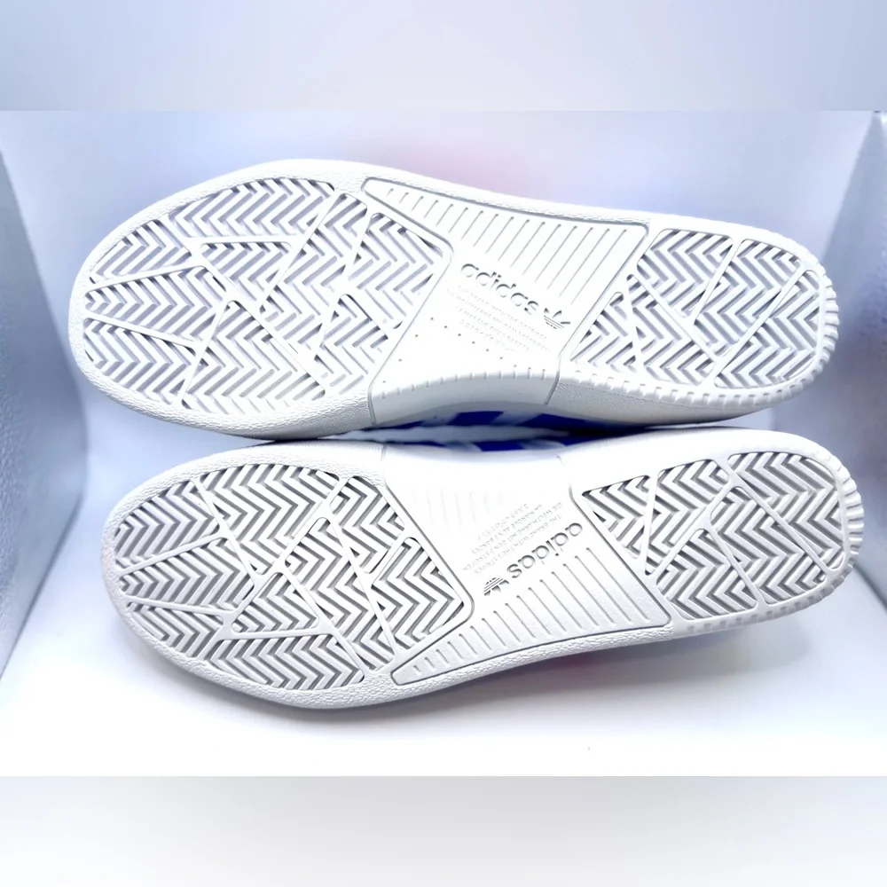 Men’s Adidas Tyshawn Knicks Sneakers NIB!!!